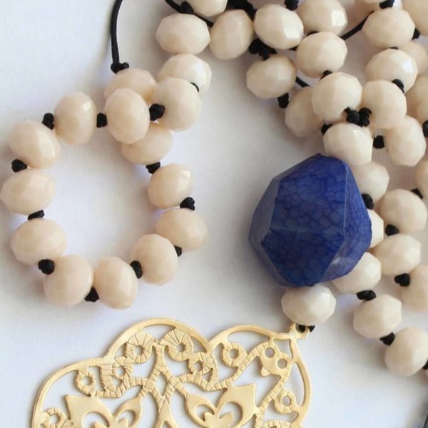 Κολιέ με πέτρες, μπλε χαλαζία και χρυσό μοτιφ - fashion, design, επιχρυσωμένα, κρύσταλλα, κορδόνια, boho - 2