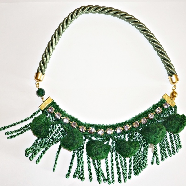 Pon pon necklace - fashion - 2