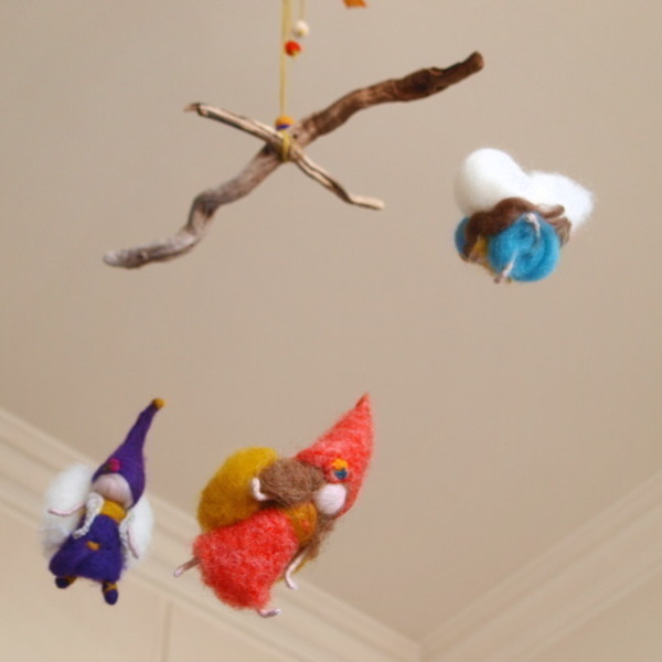 Κρεμαστές νεράιδες - Fairy mobile waldorf inspired - μαλλί, διακοσμητικό, ξύλο, παιχνίδι, ανοιξιάτικο, σύρμα, για παιδιά