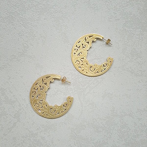 Gold plated Phaedra earrings-Σκουλαρίκια από Πλατινωμένο Ασήμι 925 σε σχήμα Μισοφέγγαρο - επιχρυσωμένα, χειροποίητα