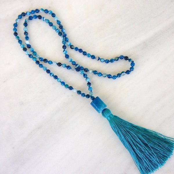 Blue agate tassel necklace - μετάξι, αχάτης, chic, handmade, κερωμένα κορδόνια, μοναδικό, χειροποίητα, boho