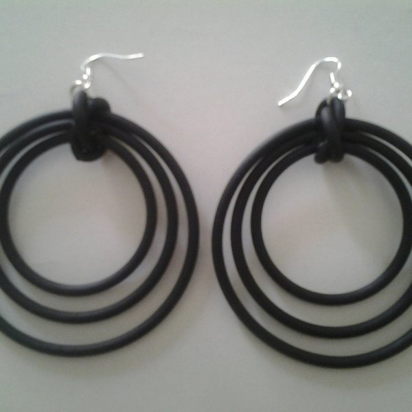 Μαύρα σκουλαρίκια - Κύκλοι
