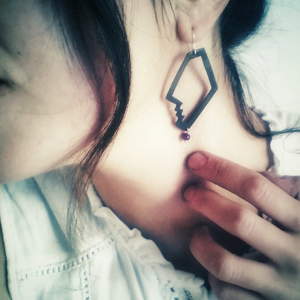 Dreamers earrings that kiss!! - 2