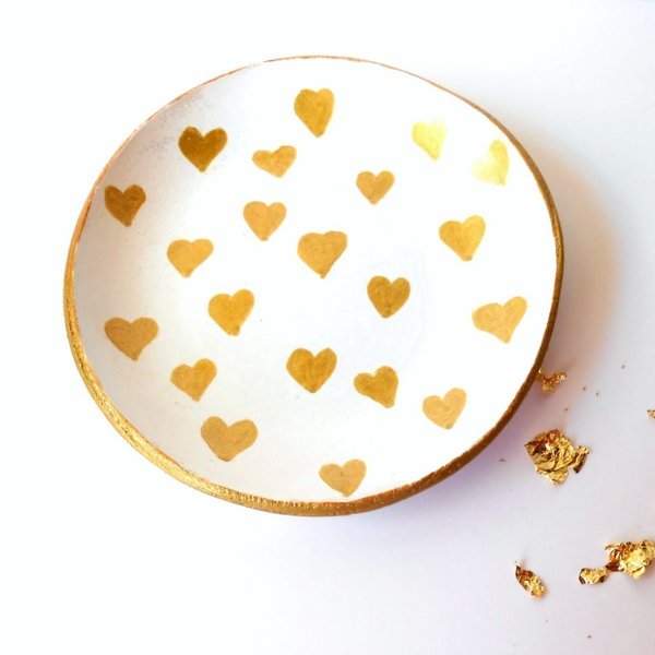 Golden heart jewelry dish - διακοσμητικό, mini, καρδιά, δώρο, διακόσμηση, πηλός, cute, χειροποίητα, δώρα γάμου, πρωτότυπα δώρα, πιατάκια & δίσκοι