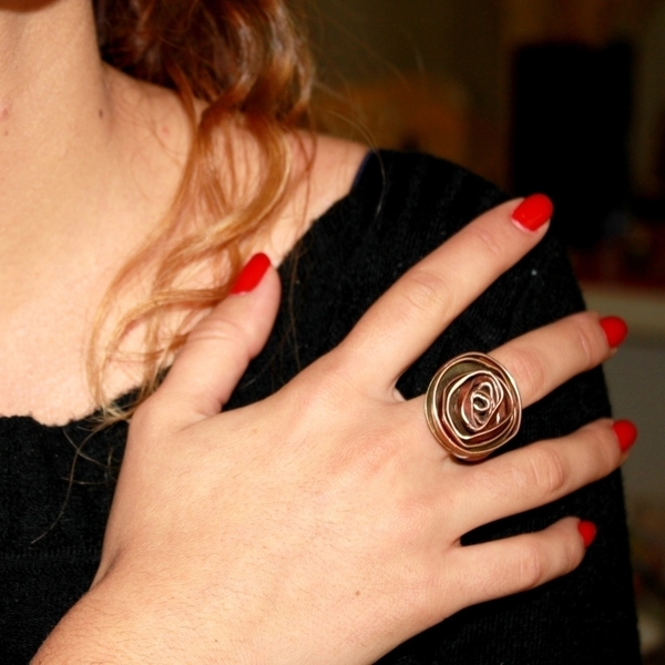 Δαχτυλίδι με ρυθμιζόμενο μέγεθος από αλουμίνιο - statement, chic, fashion, μοναδικό, μοντέρνο, γυναικεία, αλουμίνιο, χειροποίητα, λουλούδι, μπρούντζος, μεγάλα, αυξομειούμενα - 2