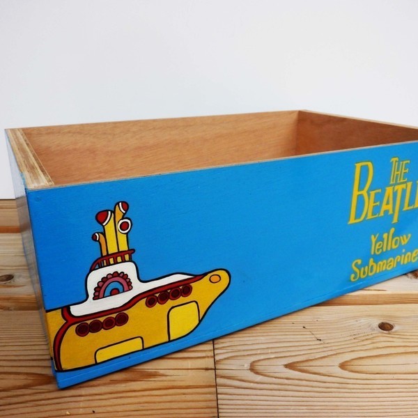 Το Κίτρινο Υποβρύχιο_Μοναδικό χειροποίητο μουσικό κουτί. - handmade, διακοσμητικό, ξύλο, ζωγραφισμένα στο χέρι, μοναδικό, κουτί, οργάνωση & αποθήκευση, χειροποίητα, πρωτότυπα δώρα, κουτιά αποθήκευσης