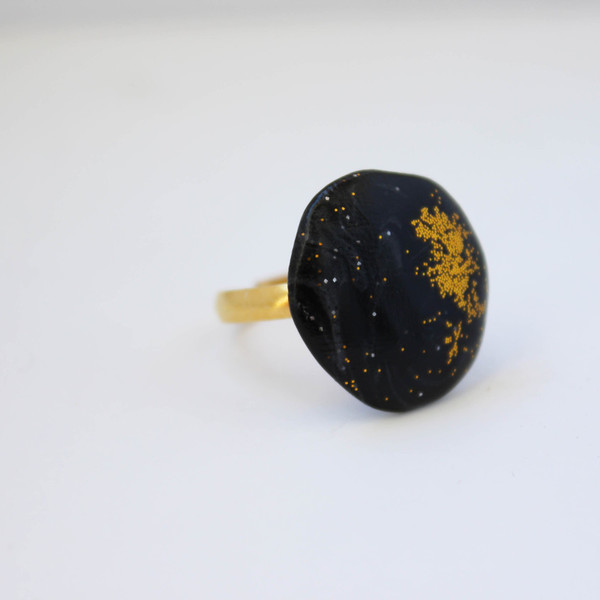 Δαχτυλίδι από πηλό και χρυσόσκονη - handmade, design, μοναδικό, μοντέρνο, πηλός, μέταλλο, δαχτυλίδι, χειροποίητα, minimal - 4