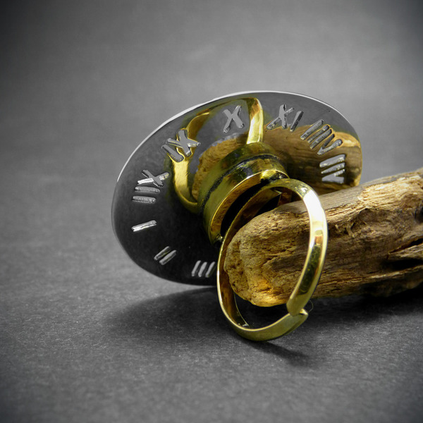 " Η Εμμονή της μνήμης " - Δαχτυλίδι από ορείχαλκο σε σχήμα ρολογιού Σαλβαντόρ Νταλί και βότσαλο. - ορείχαλκος, αλπακάς, boho, βότσαλα - 2
