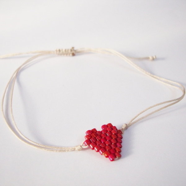 Heart bracelet, βραχιόλι με καρδούλα από χάντρες - chic, handmade, μοναδικό, γυναικεία, καρδιά, δώρο, κορδόνια, χειροποίητα, χάντρες