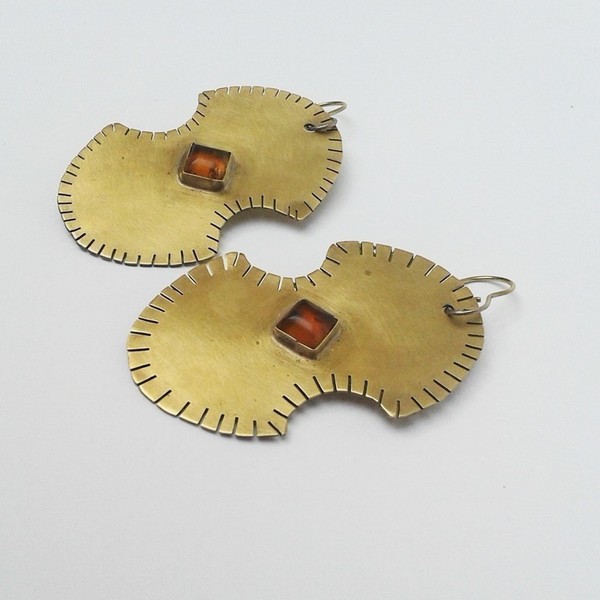 Amber earrings no2, χειροποίητα κρεμαστά σκουλαρίκια από ορείχαλκο με κεχριμπάρι - chic, handmade, ορείχαλκος, σκουλαρίκια, χειροποίητα, κρεμαστά - 4