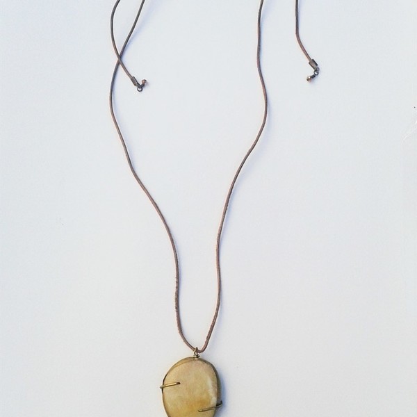 Stone necklace no3 - χειροποίητο μακρύ κολιέ, οξειδωμένος ορείχαλκος, δερμάτινο κορδόνι - δέρμα, δέρμα, statement, chic, handmade, fashion, ορείχαλκος, κολιέ, κορδόνια, χειροποίητα, boho - 4