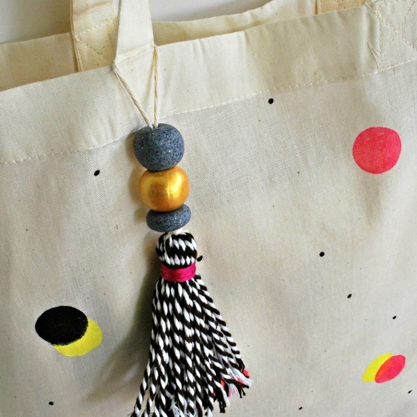 Πουά πάνινη τσάντα - βαμβάκι, πολύχρωμο, ξύλο, ζωγραφισμένα στο χέρι, ώμου, πηλός, τσάντα, χειροποίητα - 2