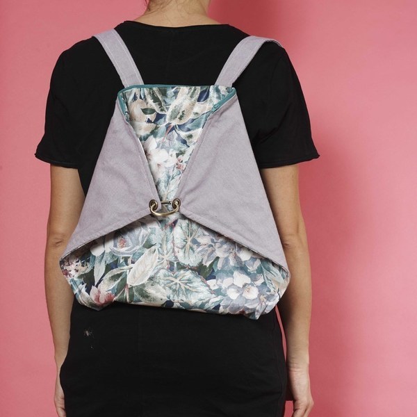 DIAMOND pastel floral-υφασμάτινη τσάντα πλάτης διπλής όψης - ύφασμα, ύφασμα, handmade, πολύχρωμο, fashion, μοναδικό, λουλούδια, customized, σακίδια πλάτης, τσάντα, χειροποίητα, φλοράλ - 5