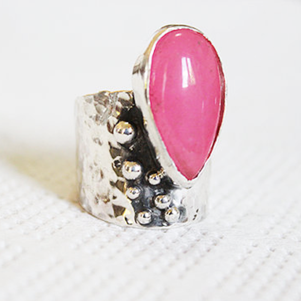 Ασημένιο δαχτυλίδι με έντονο ρόζ ημιπολύτιμο λίθο-νεφρίτη - ημιπολύτιμες πέτρες, ημιπολύτιμες πέτρες, chic, charms, design, chevalier, ασήμι 925, customized, δαχτυλίδι, χειροποίητα, ασημένια, casual