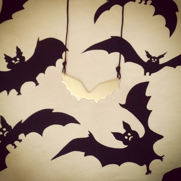 _bat wings halloween necklace-χειροποίητο κολιέ φτερά νυχτερίδας - handmade, κερωμένα κορδόνια, design, φτερό, αλπακάς, χειμωνιάτικο, κολιέ, κορδόνια, χειροποίητα, halloween, μπρούντζος - 2