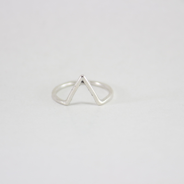 Μινιμαλ γεωμετρικό δαχτυλίδι σε σχήμα V - δαχτυλίδι, γεωμετρικά σχέδια, minimal - 2