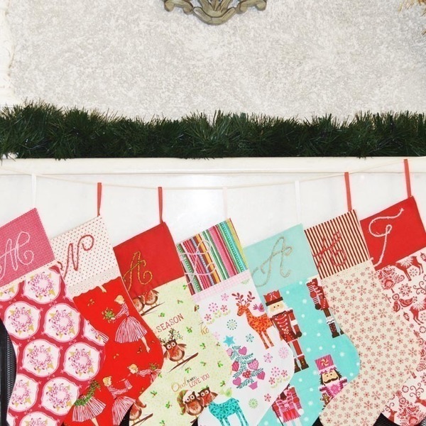 Χριστουγεννιάτικη κάλτσα με μονόγραμμα - ύφασμα, βαμβάκι, διακοσμητικό, δώρο, customized, decor, όνομα - μονόγραμμα, στολίδι, romantic, είδη δώρου, personalised, χριστουγεννιάτικο, μπάλες - 3