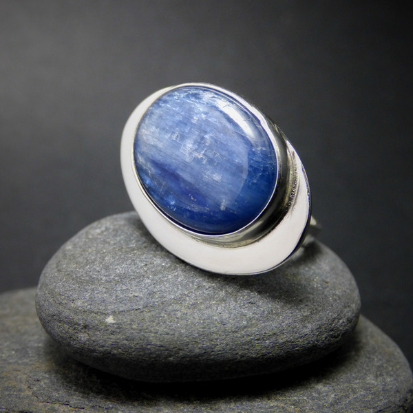 "Blue Kyanite" - Χειροποίητο δαχτυλίδι, επάργυρο, με ημιπολύτιμο λίθο Μπλέ Κυανίτη! - ημιπολύτιμες πέτρες, ημιπολύτιμες πέτρες, chic, handmade, βραδυνά, fashion, καλοκαιρινό, vintage, κλασσικό, design, ιδιαίτερο, μοναδικό, μοντέρνο, γυναικεία, καλοκαίρι, sexy, ανοιξιάτικο, χειμωνιάτικο, επάργυρα, donkey, χειροποίητα, απαραίτητα καλοκαιρινά αξεσουάρ, must αξεσουάρ, κλασσικά, γυναίκα, boho, ethnic - 2