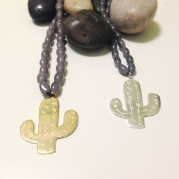 Cactus - κολιέ κρεμαστό με πολυεστερικές χάντρες - πολυεστέρας, επιχρυσωμένα, χάντρες, ethnic, μπρούντζος, κάκτος, κρεμαστά - 2