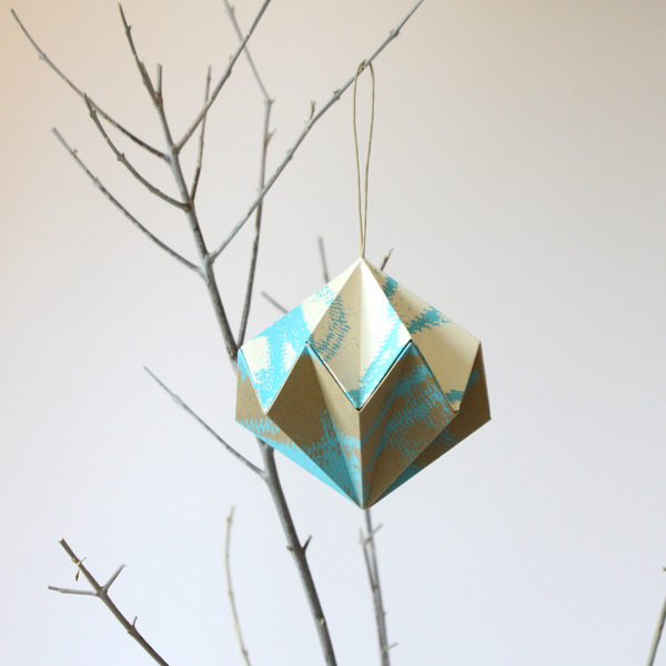 Γεωμετρικό χριστουγεννιάτικο μεταξοτυπημένο στολίδι origami - κρεμαστά, χριστουγεννιάτικα δώρα, στολίδια - 5