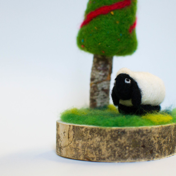 Το πρόβατο στο δάσος - μαλλί, ξύλο, φελτ, δώρο, χειροποίητα, δωμάτιο, δωράκι, για παιδιά - 3