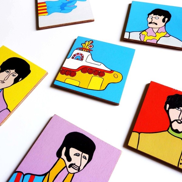 The Beatles_Yellow submarine. Ξύλινα, μοναδικά, ζωγραφισμένα στο χέρι σουβέρ - ξύλο, ζωγραφισμένα στο χέρι, μοναδικό, σουβέρ, δώρο, χειροποίητα, unique, δώρα για γυναίκες