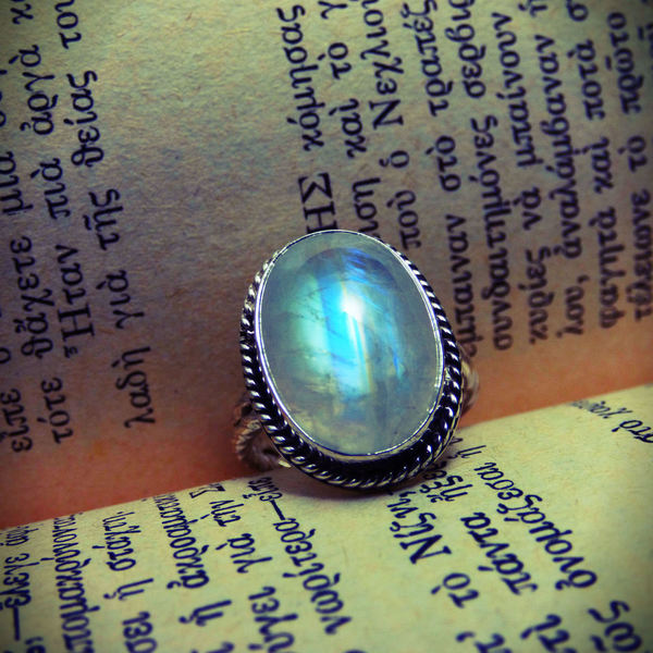 " Magical Moonstone " - Χειροποίητο δαχτυλίδι από ασήμι 925 με Φεγγαρόπετρα!!! - ασήμι, ημιπολύτιμες πέτρες, ημιπολύτιμες πέτρες, chic, handmade, βραδυνά, fashion, vintage, κλασσικό, design, μοναδικό, μοντέρνο, γυναικεία, καλοκαίρι, sexy, ασήμι 925, ανοιξιάτικο, σύρμα, χειμωνιάτικο, φεγγάρι, φεγγάρι, donkey, δαχτυλίδι, δαχτυλίδια, χειροποίητα, romantic, απαραίτητα καλοκαιρινά αξεσουάρ, must αξεσουάρ, κλασσικά, γυναίκα, boho, ethnic - 4