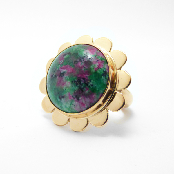 " Floral Ruby Zoisite " - Χειροποίητο επίχρυσο δαχτυλίδι με ημιπολυτιμο λίθο Ρουμπίνι σε Ζοϊσίτη! - ημιπολύτιμες πέτρες, ημιπολύτιμες πέτρες, chic, handmade, βραδυνά, fashion, καλοκαιρινό, vintage, κλασσικό, design, ιδιαίτερο, μοναδικό, μοντέρνο, γυναικεία, καλοκαίρι, επιχρυσωμένα, ορείχαλκος, sexy, ανοιξιάτικο, χειμωνιάτικο, λουλούδια, donkey, δαχτυλίδι, δαχτυλίδια, χειροποίητα, romantic, απαραίτητα καλοκαιρινά αξεσουάρ, κλασσικά, λουλούδι, γυναίκα, boho, ethnic
