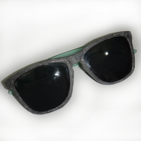 Γυαλιά ηλίου από τσιμέντο - γυαλί, καλοκαίρι, τσιμέντο, παραλία, αξεσουάρ, ατσάλι, γυαλιά ηλίου