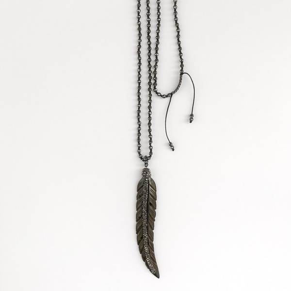 Feather pendant with hematite - handmade, κερωμένα κορδόνια, μοναδικό, κρύσταλλα, μακρύ, αιματίτης, κολιέ, χειροποίητα, must αξεσουάρ, unique - 3