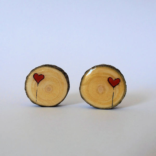 Stud earrings "Love". - ξύλο, γυαλί, ζωγραφισμένα στο χέρι, μοναδικό, καρδιά, δώρο, αγάπη, αγάπη, ακρυλικό, cute, πρωτότυπο, σκουλαρίκια, χειροποίητα, ξύλινο - 2