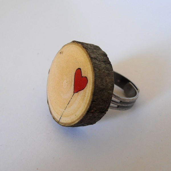 Δαχτυλίδι "Love" - ξύλο, γυαλί, ζωγραφισμένα στο χέρι, μοναδικό, καρδιά, δώρο, αγάπη, αγάπη, ακρυλικό, πρωτότυπο, δαχτυλίδι, unique
