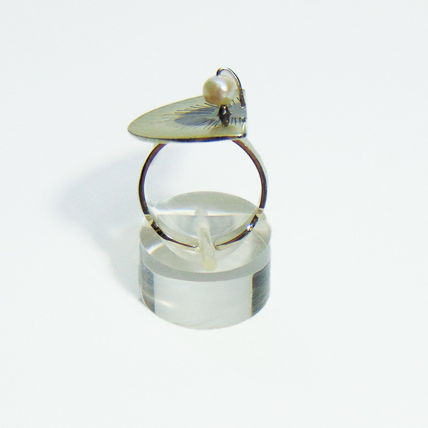 Semicircle - Χειροποίητο δαχτυλίδι με μαργαριτάρι - statement, handmade, βραδυνά, fashion, ιδιαίτερο, μοντέρνο, μαργαριτάρι, μαργαριτάρι, αλπακάς, δαχτυλίδι, γεωμετρικά σχέδια, χειροποίητα, elegant, minimal, αυξομειούμενα - 3