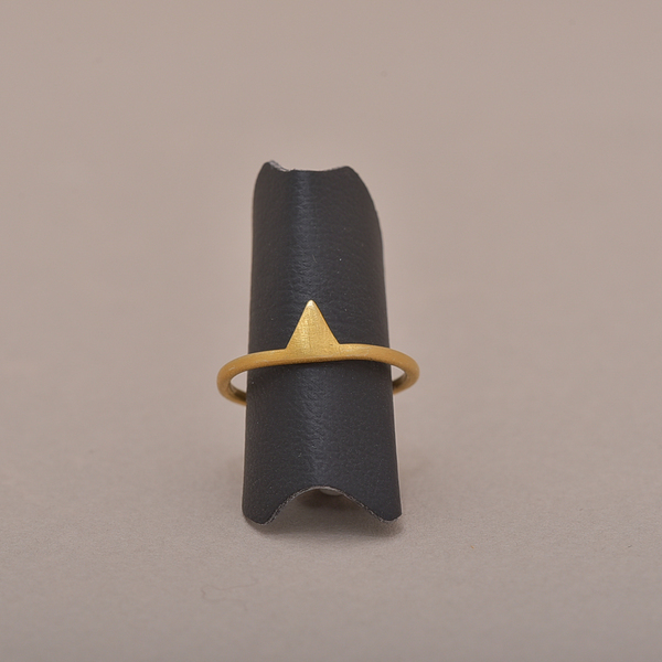 επίχρυσο ασημένιο δαχτυλίδι τρίγωνο - επιχρυσωμένα, επιχρυσωμένα, δαχτυλίδι, γεωμετρικά σχέδια - 2