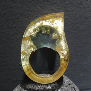 Ξύλινο Δαχτυλίδι Διπλής όψης (ελιά-ρητίνη) - statement, ξύλο, χρυσό, ρητίνη, δαχτυλίδι, σταθερά, μεγάλα - 2