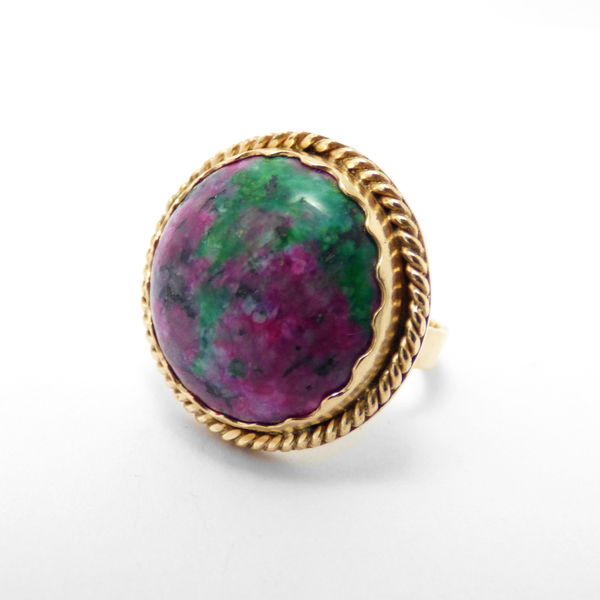 " Gold Ruby Zoisite " - Χειροποίητο επίχρυσο δαχτυλίδι με ημιπολυτιμο λίθο Ρουμπίνι σε Ζοϊσίτη! - ημιπολύτιμες πέτρες, ημιπολύτιμες πέτρες, chic, handmade, βραδυνά, fashion, καλοκαιρινό, vintage, κλασσικό, design, ιδιαίτερο, μοναδικό, μοντέρνο, γυναικεία, καλοκαίρι, επιχρυσωμένα, επιχρυσωμένα, sexy, ανοιξιάτικο, χειμωνιάτικο, donkey, χειροποίητα, romantic, απαραίτητα καλοκαιρινά αξεσουάρ, must αξεσουάρ, κλασσικά, γυναίκα, boho, ethnic