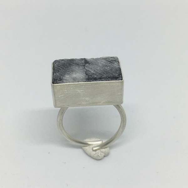 Ασημένιο δαχτυλίδι χειροποίητο με μπλε μάρμαρο - statement, μοναδικό, μοντέρνο, ασήμι 925, δαχτυλίδι, γεωμετρικά σχέδια, χειροποίητα, rock, μεγάλα, αυξομειούμενα