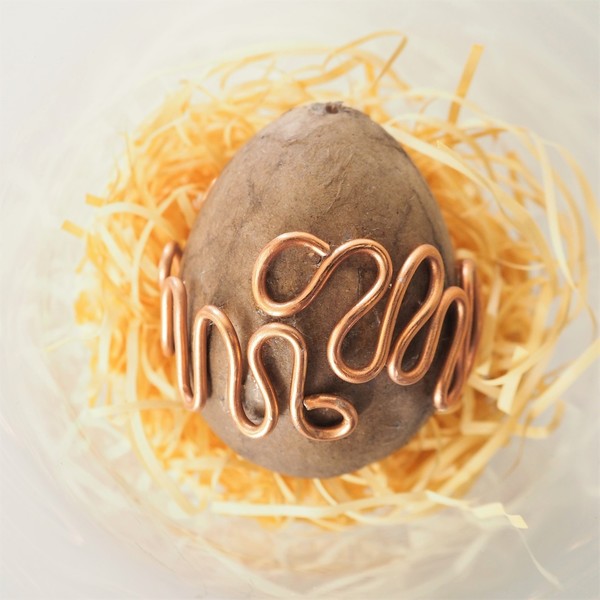 Πασχαλινό διακοσμητικό αυγό με ροζ-μπρονζέ αλουμίνιο - διακοσμητικό, μοναδικό, αλουμίνιο, δώρο, χειροποίητα, είδη διακόσμησης, είδη δώρου, αυγό - 2