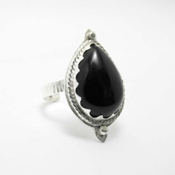 " Magic Black Onyx " - Χειροποίητο επάργυρο δαχτυλίδι με Μαύρο Όνυχα! - ημιπολύτιμες πέτρες, ημιπολύτιμες πέτρες, handmade, fashion, καλοκαιρινό, vintage, κλασσικό, design, ιδιαίτερο, μοναδικό, μοντέρνο, γυναικεία, sexy, ανοιξιάτικο, σύρμα, επάργυρα, επάργυρα, όνυχας, donkey, δαχτυλίδι, χειροποίητα, romantic, απαραίτητα καλοκαιρινά αξεσουάρ, must αξεσουάρ, κλασσικά, γυναίκα, boho, ethnic