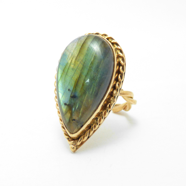 " Gold Labradorite dream " - Xειροποίητο επίχρυσο δαχτυλίδι με Λαβραδορίτη! - ημιπολύτιμες πέτρες, ημιπολύτιμες πέτρες, chic, handmade, βραδυνά, fashion, καλοκαιρινό, vintage, κλασσικό, design, ιδιαίτερο, μοναδικό, μοντέρνο, γυναικεία, επιχρυσωμένα, ορείχαλκος, sexy, ανοιξιάτικο, σύρμα, δάκρυ, donkey, δαχτυλίδι, δαχτυλίδια, χειροποίητα, romantic, απαραίτητα καλοκαιρινά αξεσουάρ, κλασσικά, γυναίκα, boho, ethnic
