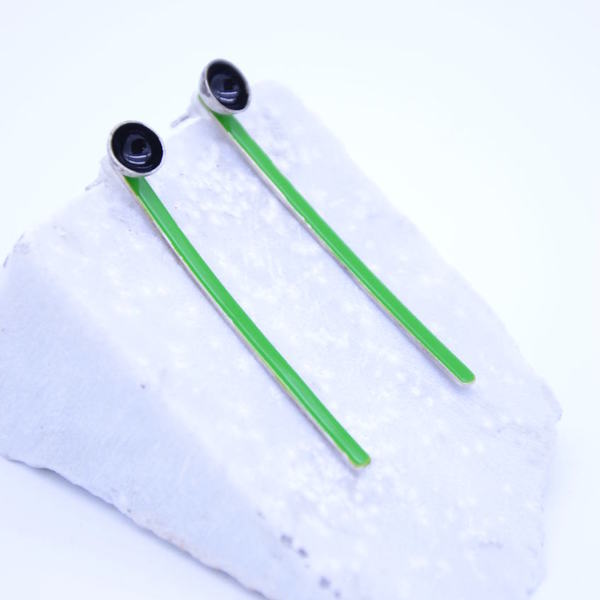 ''Green'' earrings / Χειροποίητα σκουλαρίκια - ιδιαίτερο, μοναδικό, μοντέρνο, σμάλτος, αλπακάς, κύκλος, σκουλαρίκια, γεωμετρικά σχέδια, χειροποίητα, μαύρα - 3