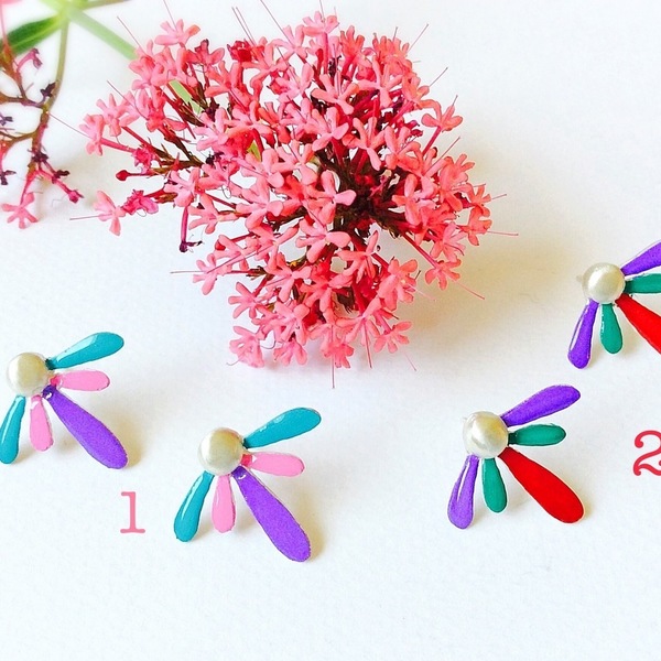 Ασημένια σκουλαρίκια -Χρωματιστά Λουλουδάκια - fashion, χρωματιστό, καλοκαιρινό, design, μοναδικό, μοντέρνο, γυναικεία, ασήμι 925, λουλούδια, σκουλαρίκια, χειροποίητα, λουλούδι, μικρά - 3