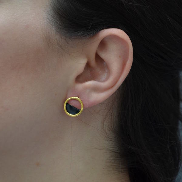 ''Little Blacks'' earrings / Γεωμετρικά σκουλαρίκια σε μαύρο χρώμα - ιδιαίτερο, μοναδικό, μοντέρνο, γυναικεία, επιχρυσωμένα, επιχρυσωμένα, σμάλτος, αλπακάς, δώρο, σκουλαρίκια, χειροποίητα, must αξεσουάρ, μαύρα, casual - 3