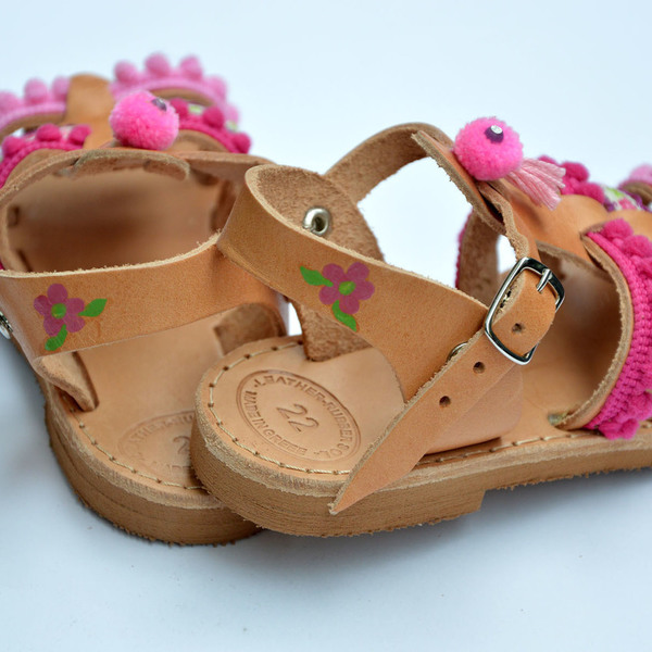 Baby Sandal Pink Passion - ζωγραφισμένα στο χέρι, pom pom, pom pom, σανδάλια, χειροποίητα, φλοράλ, βαμβακερές κορδέλες, boho - 2