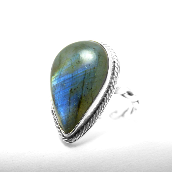 " Blue Labradorite " - Χειροποίητο επάργυρο δαχτυλίδι με Λαβραδορίτη! - ημιπολύτιμες πέτρες, ημιπολύτιμες πέτρες, chic, handmade, βραδυνά, fashion, vintage, κλασσικό, design, ιδιαίτερο, μοναδικό, μοντέρνο, γυναικεία, sexy, ανοιξιάτικο, σύρμα, χειμωνιάτικο, επάργυρα, επάργυρα, donkey, δαχτυλίδι, χειροποίητα, δώρα, romantic, απαραίτητα καλοκαιρινά αξεσουάρ, must αξεσουάρ, κλασσικά, γυναίκα, unisex, unique, boho, ethnic