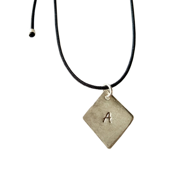 Mενταγιόν με μονόγραμμα/initial pendant /charm necklace with initial - ασήμι, handmade, μοναδικό, μοντέρνο, επιχρυσωμένα, επιχρυσωμένα, ασήμι 925, ανδρικά, κορίτσι, δώρο, όνομα - μονόγραμμα, κορδόνια, χειροποίητα, δώρα, δωράκι, είδη δώρου, must αξεσουάρ, ασημένια, γενέθλια, birthday, personalised, unisex, unique, κρεμαστά, χριστουγεννιάτικα δώρα, αυξομειούμενα, δώρα για γυναίκες - 4
