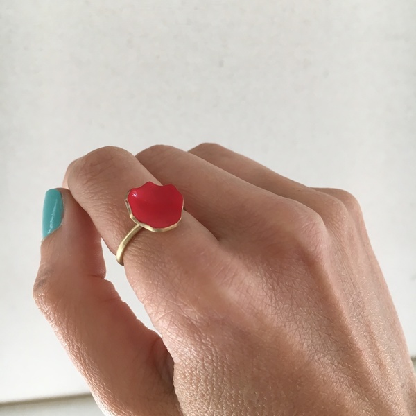 Δαχτυλίδι ορειχάλκινο χειροποίητο με σμάλτο κόκκινο - μοναδικό, μοντέρνο, ορείχαλκος, δαχτυλίδι, χειροποίητα, minimal, αυξομειούμενα, φθηνά - 3
