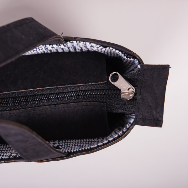 Τσάντα Ώμου "Total black " - ύφασμα, ώμου, τσάντα, χειροποίητα, φελλός, tote - 2