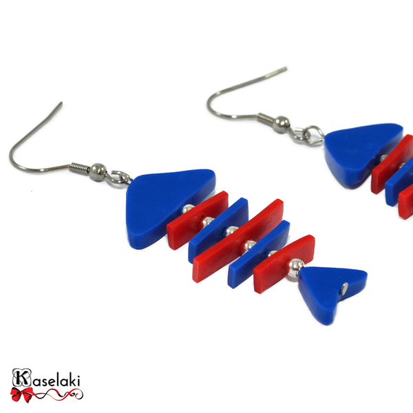 Καλοκαιρινά σκουλαρίκια ψαροκόκαλο σε έντονο κόκκινο - μπλε - καλοκαιρινό, καλοκαίρι, πηλός, σκουλαρίκια, χειροποίητα, ατσάλι, κρεμαστά - 2