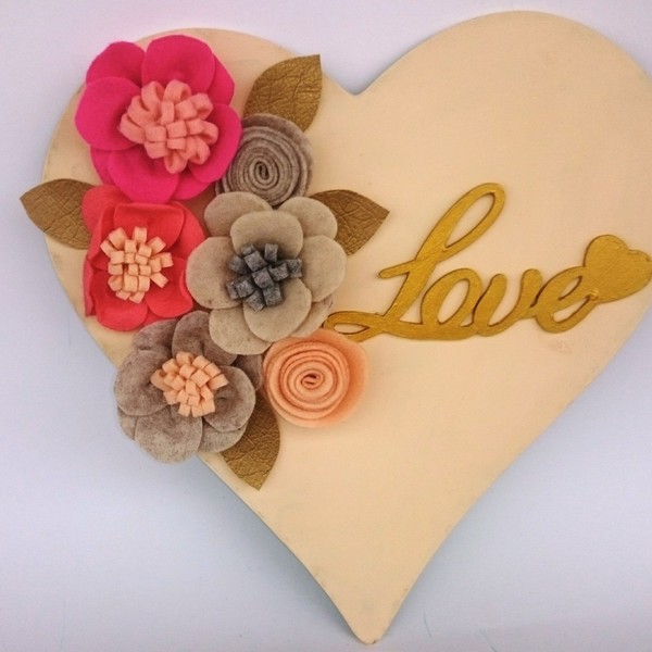 "Love" - διακοσμητικό, ξύλο, καρδιά, επιτοίχιο, τσόχα, λουλούδια, αγάπη, ακρυλικό, φλοράλ, romantic, δωράκι, δερματίνη - 2